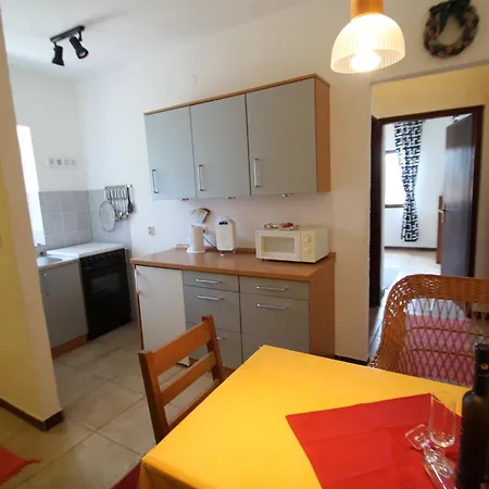 Apartment With A Spacious Garden And Pool *